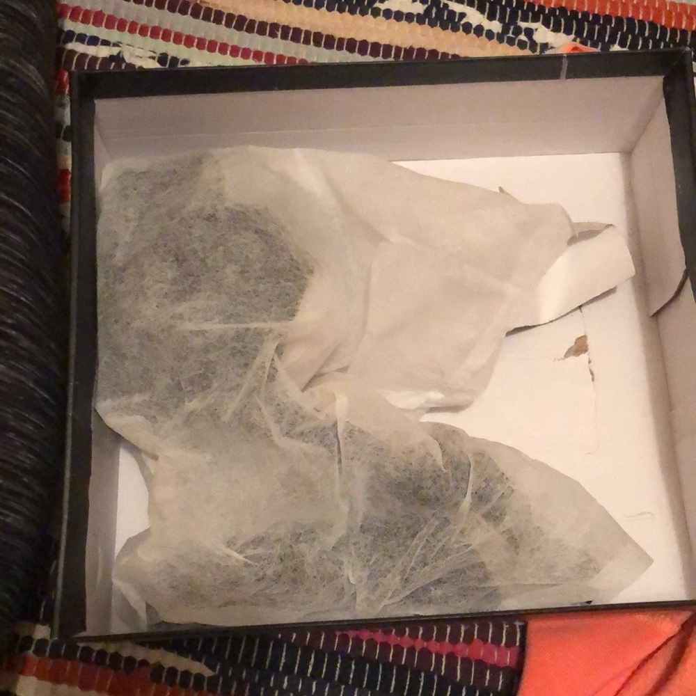 Black Heels- WILLING TO EXCHANGE! - Picture 2 of 2